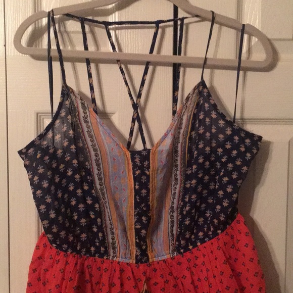 Floral dress with strappy back - Picture 2 of 5